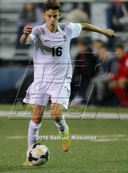 Thumbnail 2 in  Harvard-Westlake @  Notre Dame (SO) photogallery.