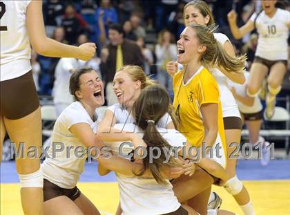 Thumbnail 1 in Troy vs. St. Francis (CIF State D2 Final) photogallery.