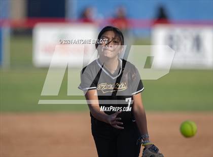 Thumbnail 2 in Los Alamitos vs. Foothill photogallery.
