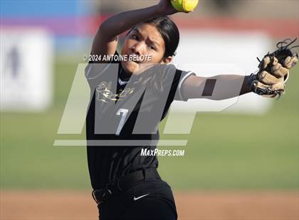 Thumbnail 3 in Los Alamitos vs. Foothill photogallery.