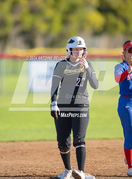 Thumbnail 3 in Los Alamitos vs. Foothill photogallery.