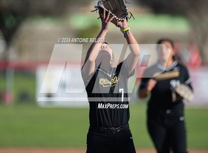 Thumbnail 2 in Los Alamitos vs. Foothill photogallery.