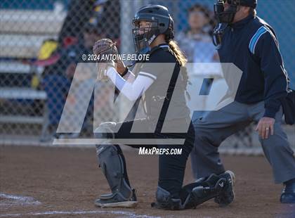 Thumbnail 3 in Los Alamitos vs. Foothill photogallery.