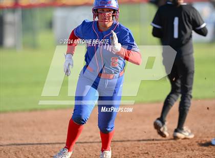 Thumbnail 3 in Los Alamitos vs. Foothill photogallery.