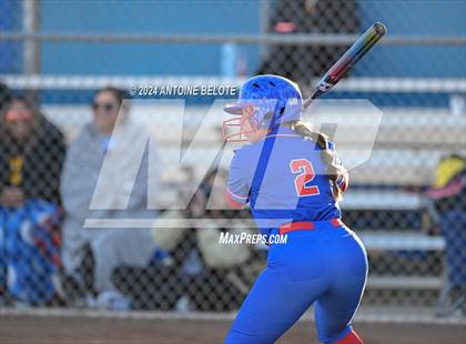 Thumbnail 3 in Los Alamitos vs. Foothill photogallery.