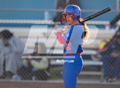 Thumbnail 3 in Los Alamitos vs. Foothill photogallery.
