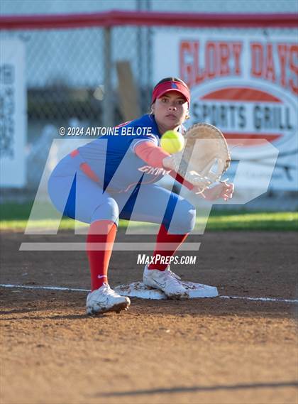 Thumbnail 3 in Los Alamitos vs. Foothill photogallery.