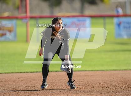 Thumbnail 3 in Los Alamitos vs. Foothill photogallery.
