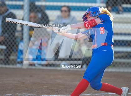 Thumbnail 2 in Los Alamitos vs. Foothill photogallery.