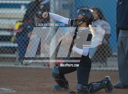 Thumbnail 2 in Los Alamitos vs. Foothill photogallery.