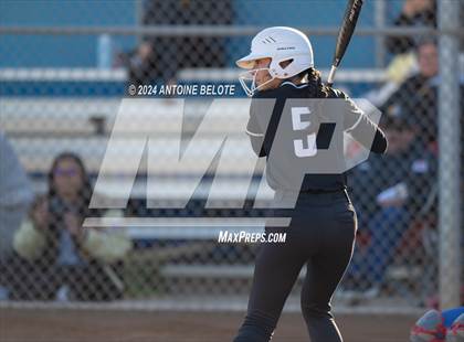 Thumbnail 2 in Los Alamitos vs. Foothill photogallery.