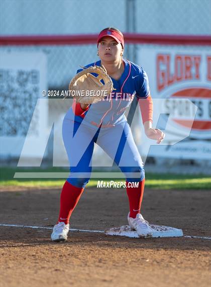 Thumbnail 2 in Los Alamitos vs. Foothill photogallery.