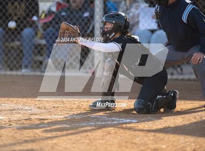 Thumbnail 3 in Los Alamitos vs. Foothill photogallery.