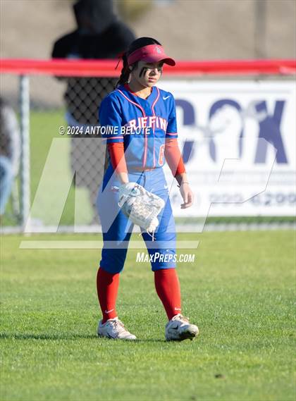 Thumbnail 3 in Los Alamitos vs. Foothill photogallery.
