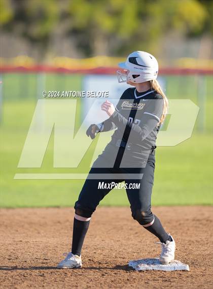 Thumbnail 2 in Los Alamitos vs. Foothill photogallery.