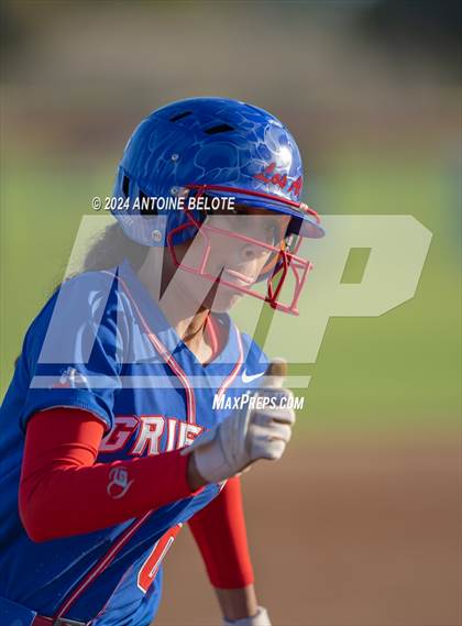 Thumbnail 3 in Los Alamitos vs. Foothill photogallery.