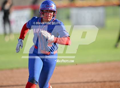 Thumbnail 1 in Los Alamitos vs. Foothill photogallery.
