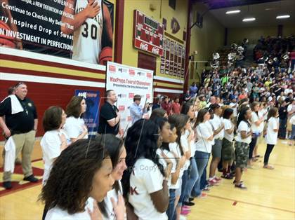 Thumbnail 2 in Riverdale TOC Ceremony photogallery.