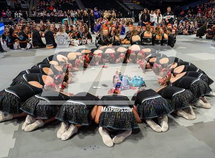 Thumbnail 2 in Cave Spring (VHSL Class 3 Final) photogallery.