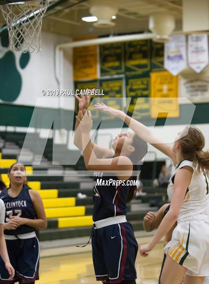 Thumbnail 2 in McClintock @ Horizon photogallery.