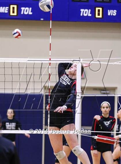 Thumbnail 3 in Churchill vs. Clark (UIL 6A Regional Final) photogallery.