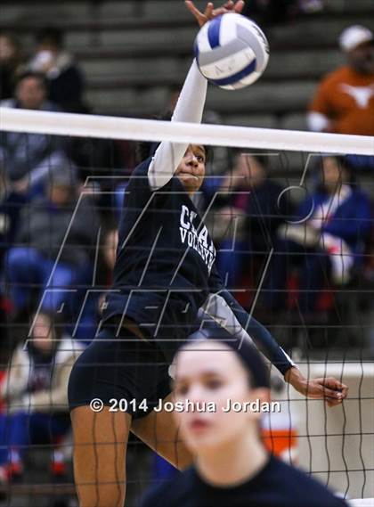 Thumbnail 3 in Churchill vs. Clark (UIL 6A Regional Final) photogallery.