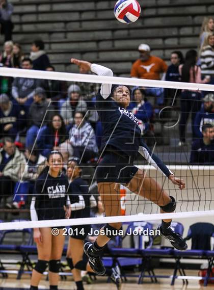 Thumbnail 2 in Churchill vs. Clark (UIL 6A Regional Final) photogallery.