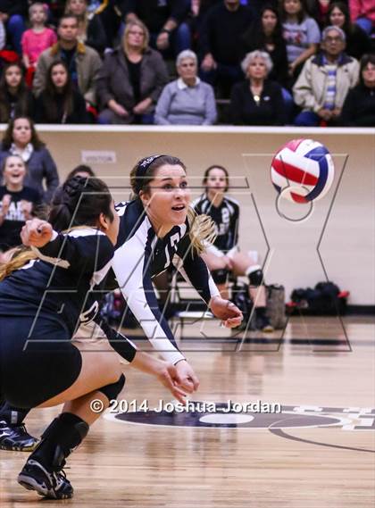 Thumbnail 1 in Churchill vs. Clark (UIL 6A Regional Final) photogallery.