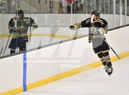 Thumbnail 2 in Regis Jesuit vs. Monarch - CHSAA 5A Semifinals photogallery.