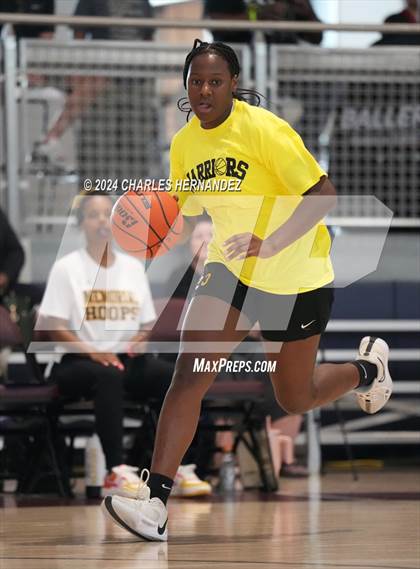 Thumbnail 1 in Memorial vs Clear Creek (Texas Association of Basketball Coaches Showcase) photogallery.