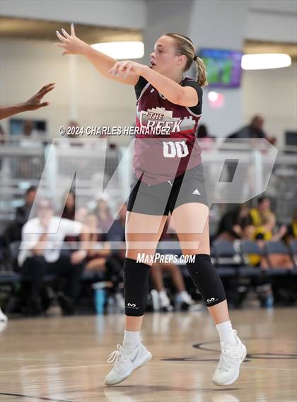 Thumbnail 3 in Memorial vs Clear Creek (Texas Association of Basketball Coaches Showcase) photogallery.