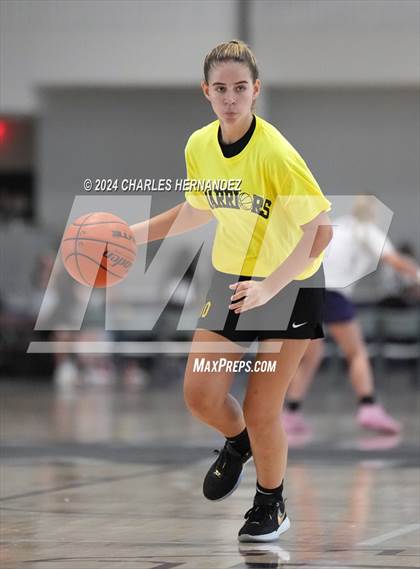 Thumbnail 1 in Memorial vs Clear Creek (Texas Association of Basketball Coaches Showcase) photogallery.