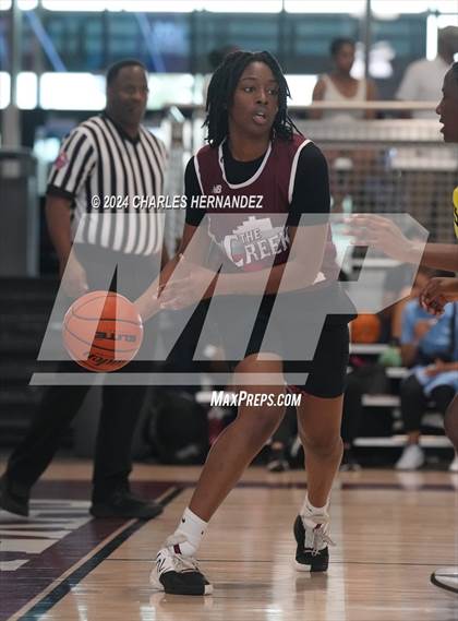 Thumbnail 3 in Memorial vs Clear Creek (Texas Association of Basketball Coaches Showcase) photogallery.