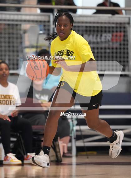 Thumbnail 3 in Memorial vs Clear Creek (Texas Association of Basketball Coaches Showcase) photogallery.
