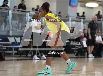 Thumbnail 1 in Memorial vs Clear Creek (Texas Association of Basketball Coaches Showcase) photogallery.