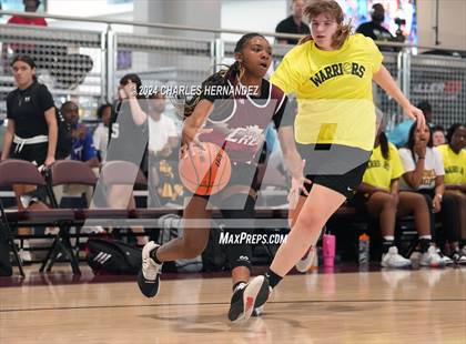 Thumbnail 3 in Memorial vs Clear Creek (Texas Association of Basketball Coaches Showcase) photogallery.