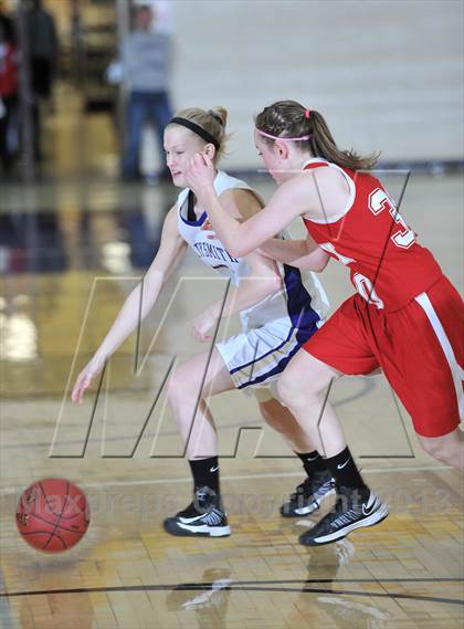 Thumbnail 3 in Ladysmith vs. Colfax photogallery.