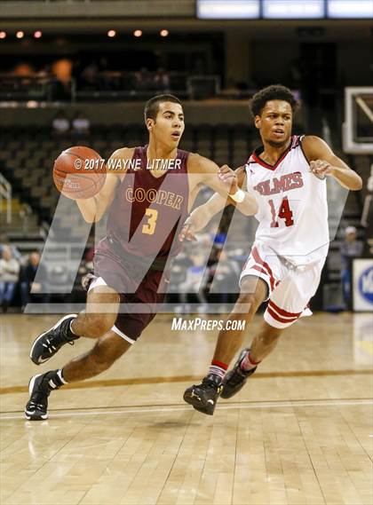 Thumbnail 2 in Holmes vs Cooper photogallery.