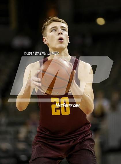 Thumbnail 3 in Holmes vs Cooper photogallery.