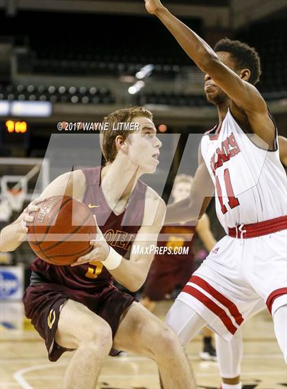 Thumbnail 2 in Holmes vs Cooper photogallery.