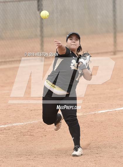 Thumbnail 3 in Irvine vs. Peninsula (Alan Dugard Classic) photogallery.