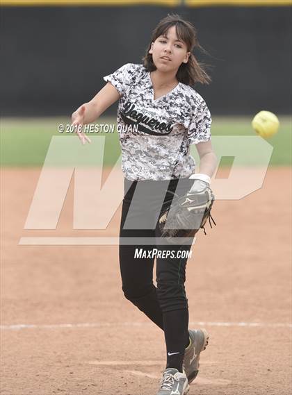Thumbnail 3 in Irvine vs. Peninsula (Alan Dugard Classic) photogallery.