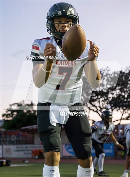 Thumbnail 2 in 'Iolani @ Damien photogallery.
