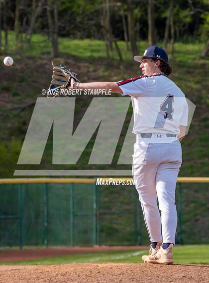 Thumbnail 1 in Baldwin @ Shaler Area photogallery.