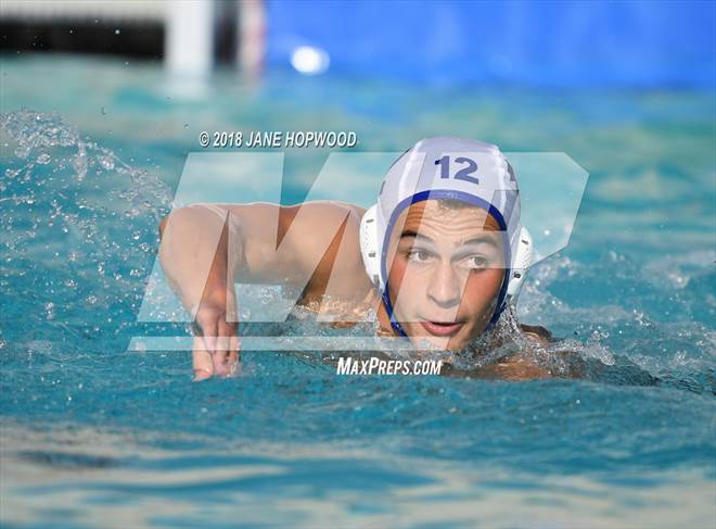 null - Photo 01