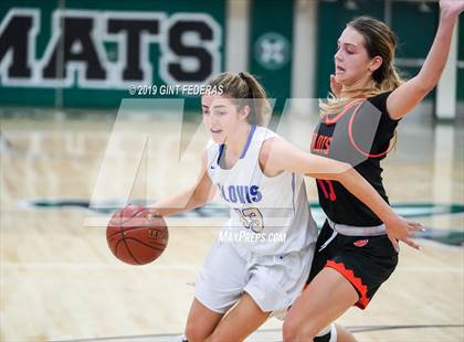 Thumbnail 2 in Clovis vs. St. Joseph Notre Dame (Miramonte Showcase) photogallery.