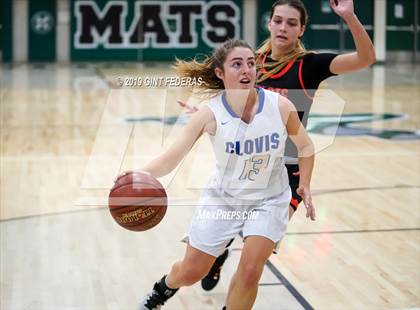 Thumbnail 2 in Clovis vs. St. Joseph Notre Dame (Miramonte Showcase) photogallery.