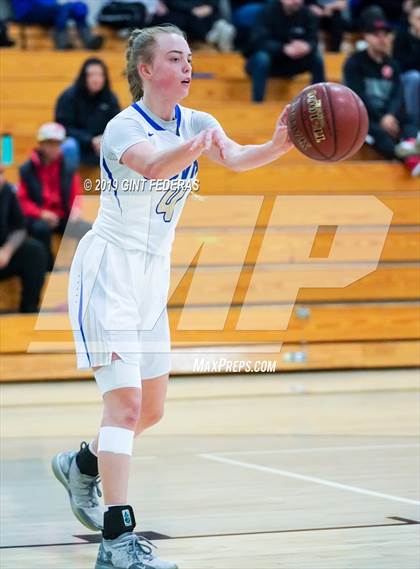 Thumbnail 1 in Clovis vs. St. Joseph Notre Dame (Miramonte Showcase) photogallery.
