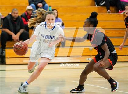 Thumbnail 2 in Clovis vs. St. Joseph Notre Dame (Miramonte Showcase) photogallery.
