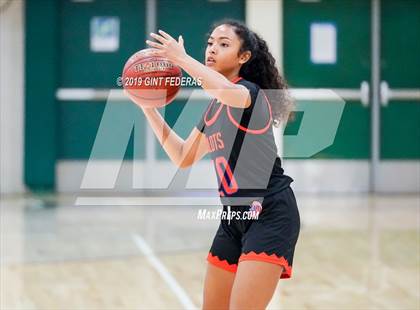 Thumbnail 2 in Clovis vs. St. Joseph Notre Dame (Miramonte Showcase) photogallery.